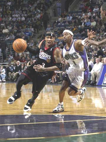 周定洋入围亚冠最佳球员，但因限薪令遭拒，欲重返欧洲或改身份寻求更高薪资。（周定洋跻身亚冠最佳候选，却因限薪遭拒，拟重返欧洲或改身份谋更高薪资）