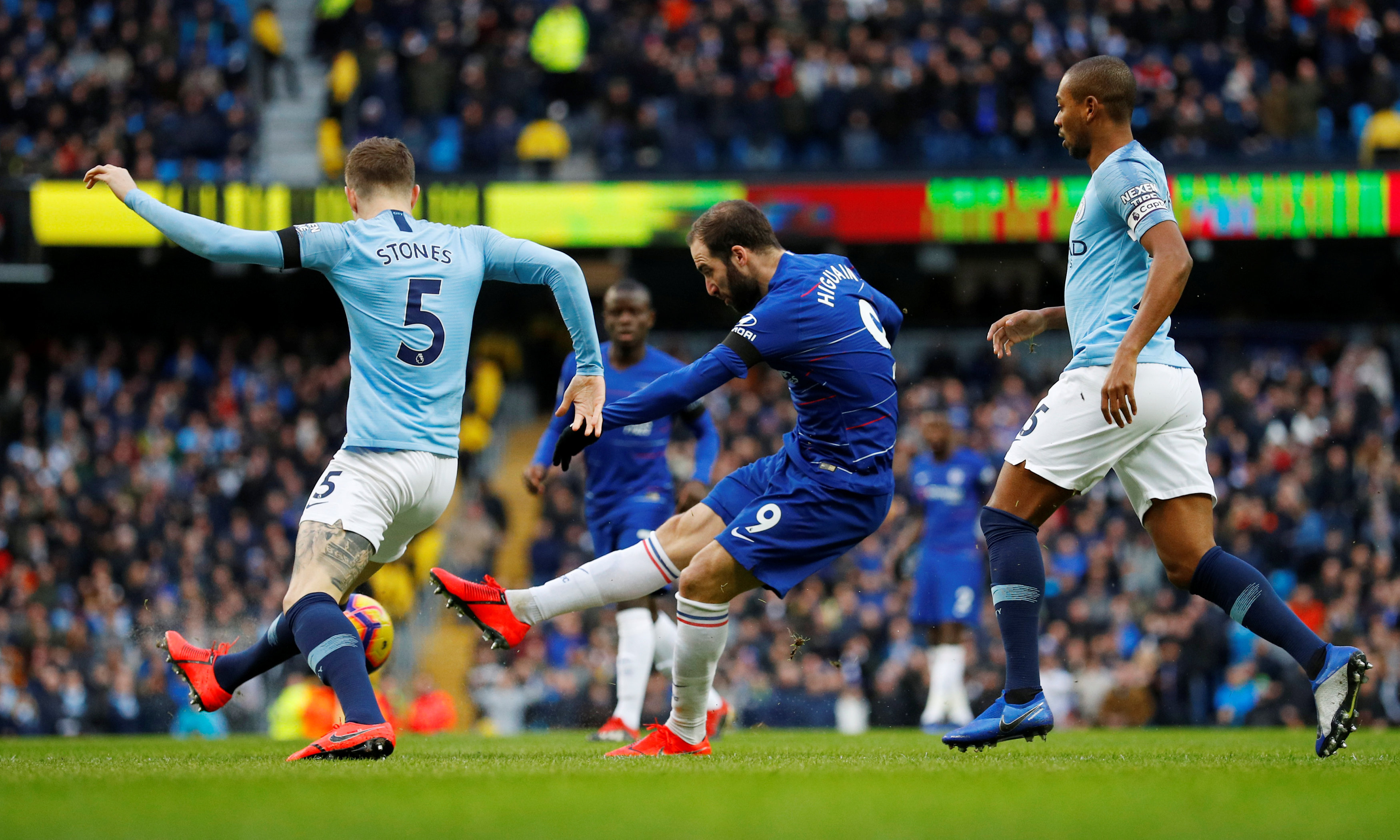 日职乙战报：范登伯格读秒绝平，磐田喜悦2-2山形山神（日职乙赛报：范登伯格补时压哨扳平，磐田喜悦2-2战平山形山神）