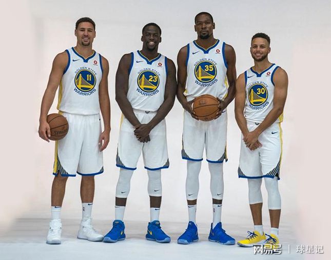 快船板凳合计14中2仅得5分，替补得分狂输对手36分（快船替补集体失准14投仅2中拿5分，板凳得分净负对手36分）