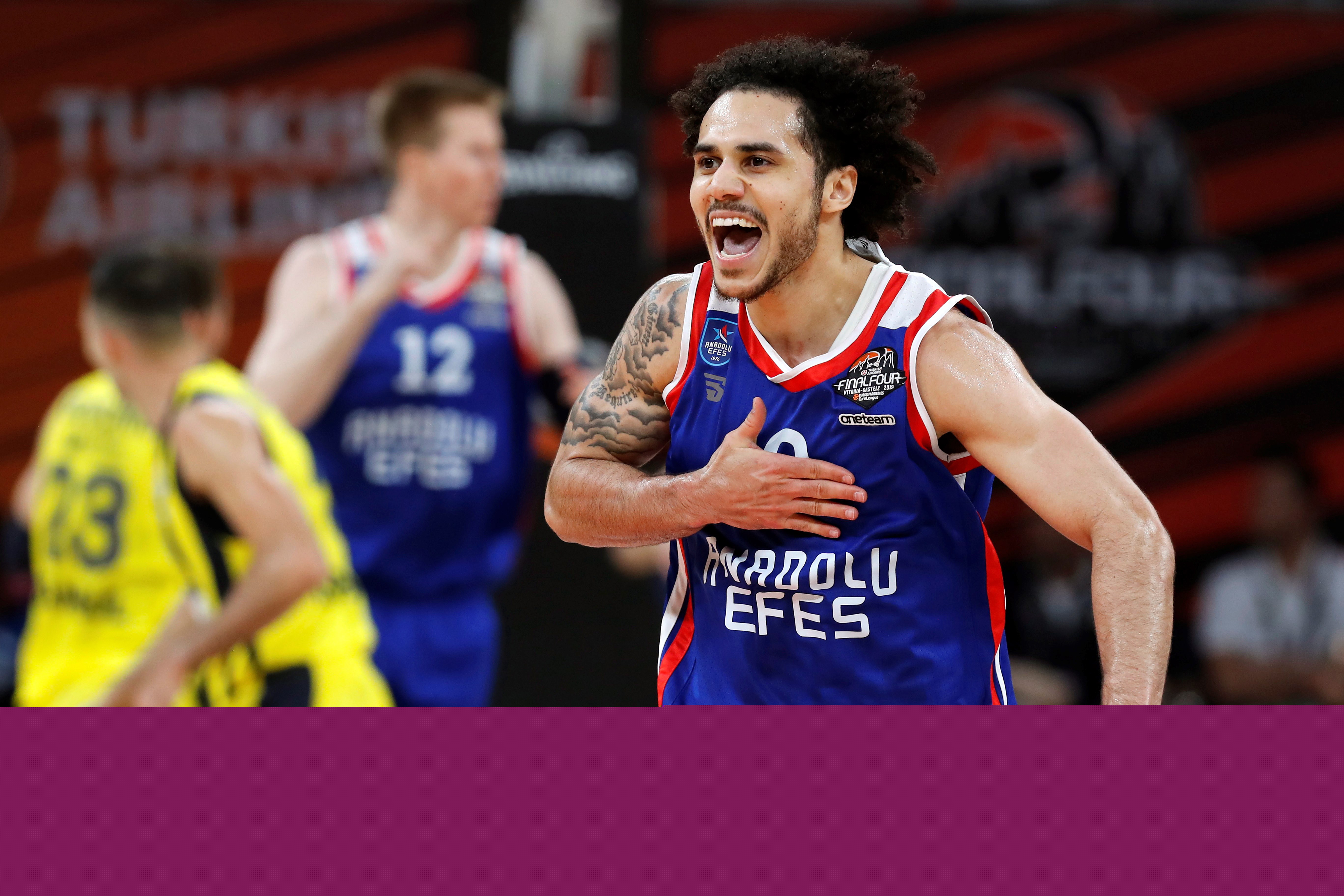 传奇！老将阿斯帕斯西甲400场里程碑之夜送助攻斩皇马（阿斯帕斯西甲第400场里程碑之夜送助攻，助队斩皇马）