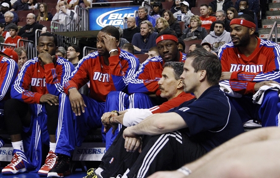 莱切vs都灵：班达、法尔科内首发，切-亚当斯、弗拉希奇出战（莱切战都灵：班达、法尔科内先发，弗拉希奇与切-亚当斯登场）