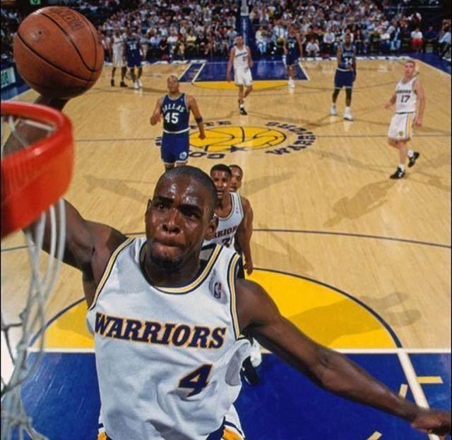 女子篮球联盟赛季焦点球员表现（女子篮球联盟本季焦点球员表现盘点）