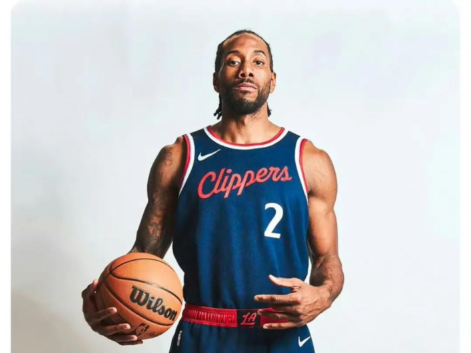 米兰旧将埃拉尼奥：国米实力更强，但米兰一直都能踢好德比（米兰名宿埃拉尼奥：国米更胜一筹，米兰历来德比表现不俗）